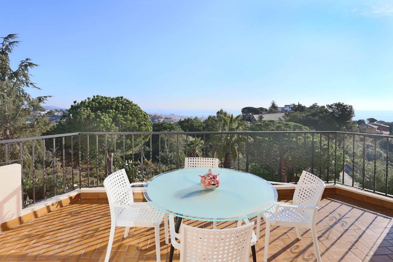 Homestay Villa Estrella - Costa Brava Calella Kültér fotó